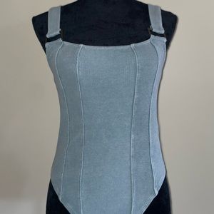 Topshop Bodysuit - Size 4-6 (fits like 6!!)